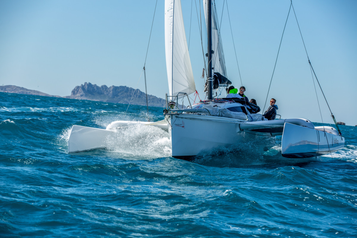 tricat 30 trimaran